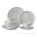 Ensembles de vaisselle en porcelaine de luxe en céramique en gros 24pcs